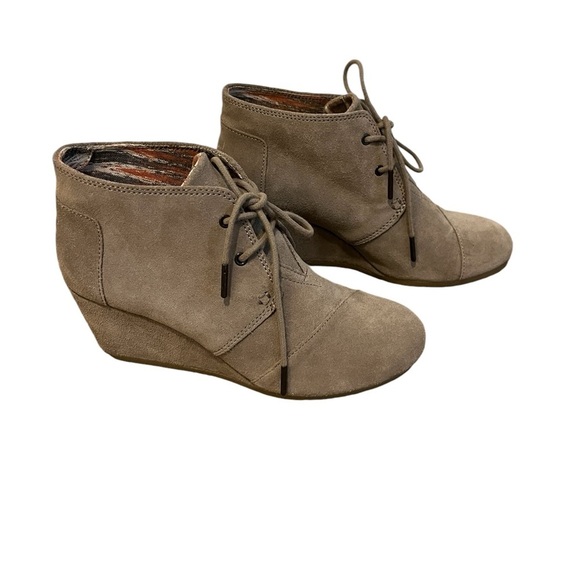 Toms Suede Tan/Brown Wedges Booties Size: 9 - Picture 6 of 6